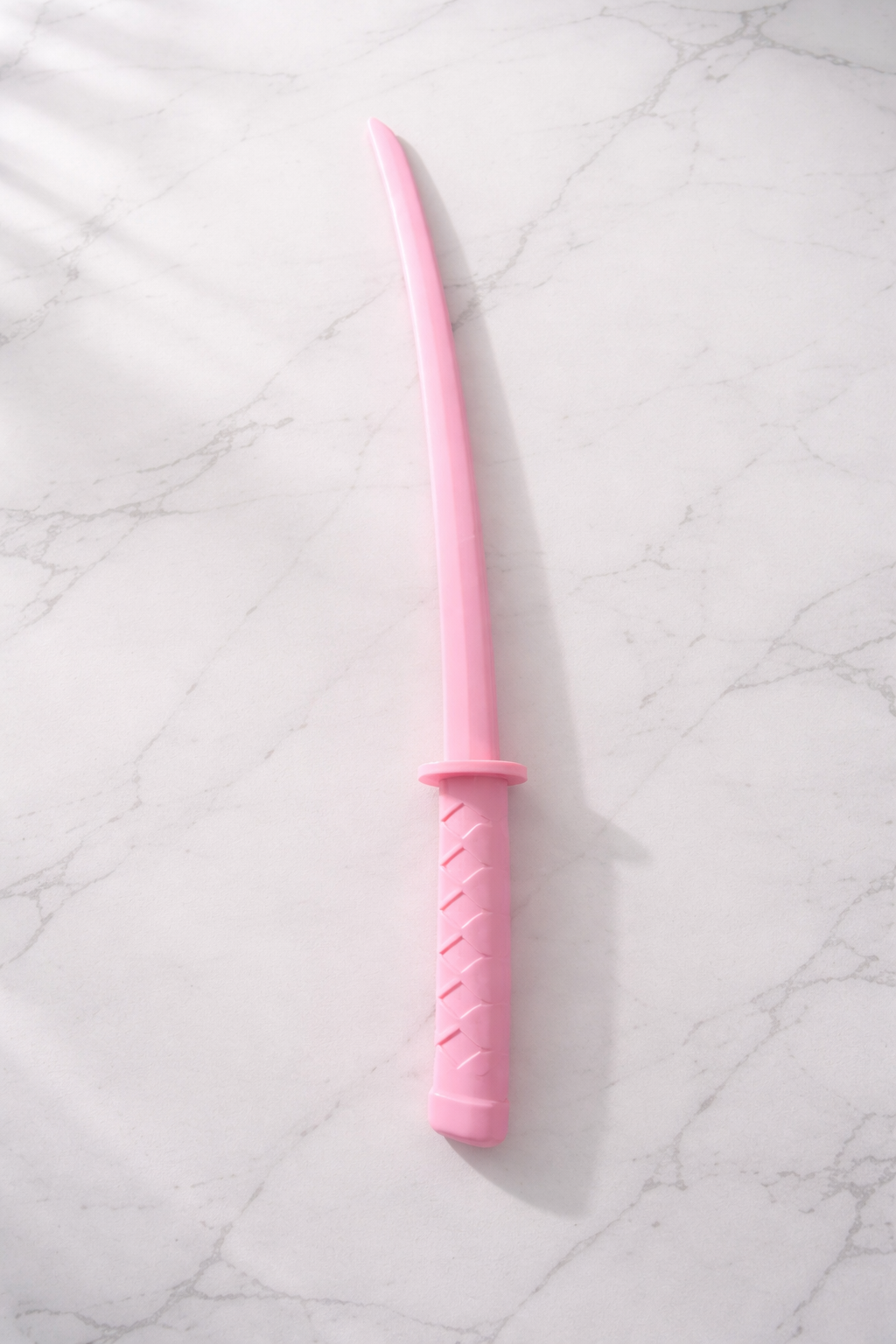 Anime Sword Handle Desk Prop Anime Sword Handle Desk Prop – 3D Printed Katana Grip Decor – Samurai Inspired Desk Accessory – Cosplay Display Piece