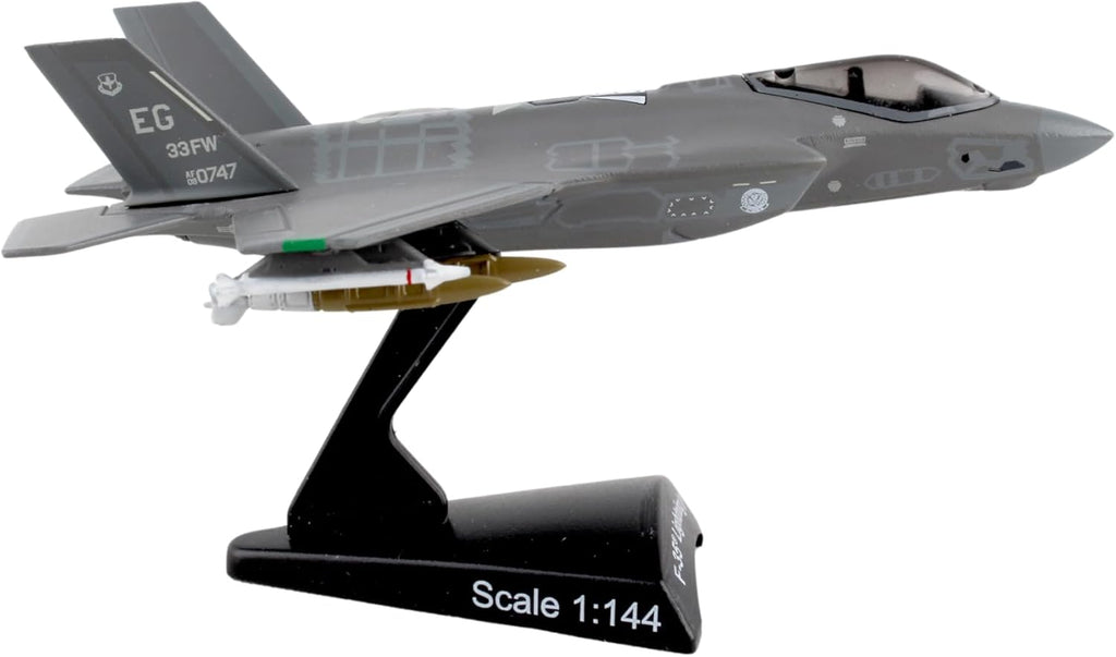 F-35 Lightning II Stealth Fighter Display Model – 1:144 Scale Inspired USAF Aircraft