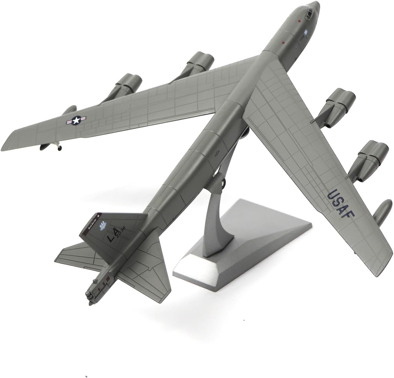 B-52 Stratofortress Display Model – 1:200 Scale Strategic Bomber Aircraft